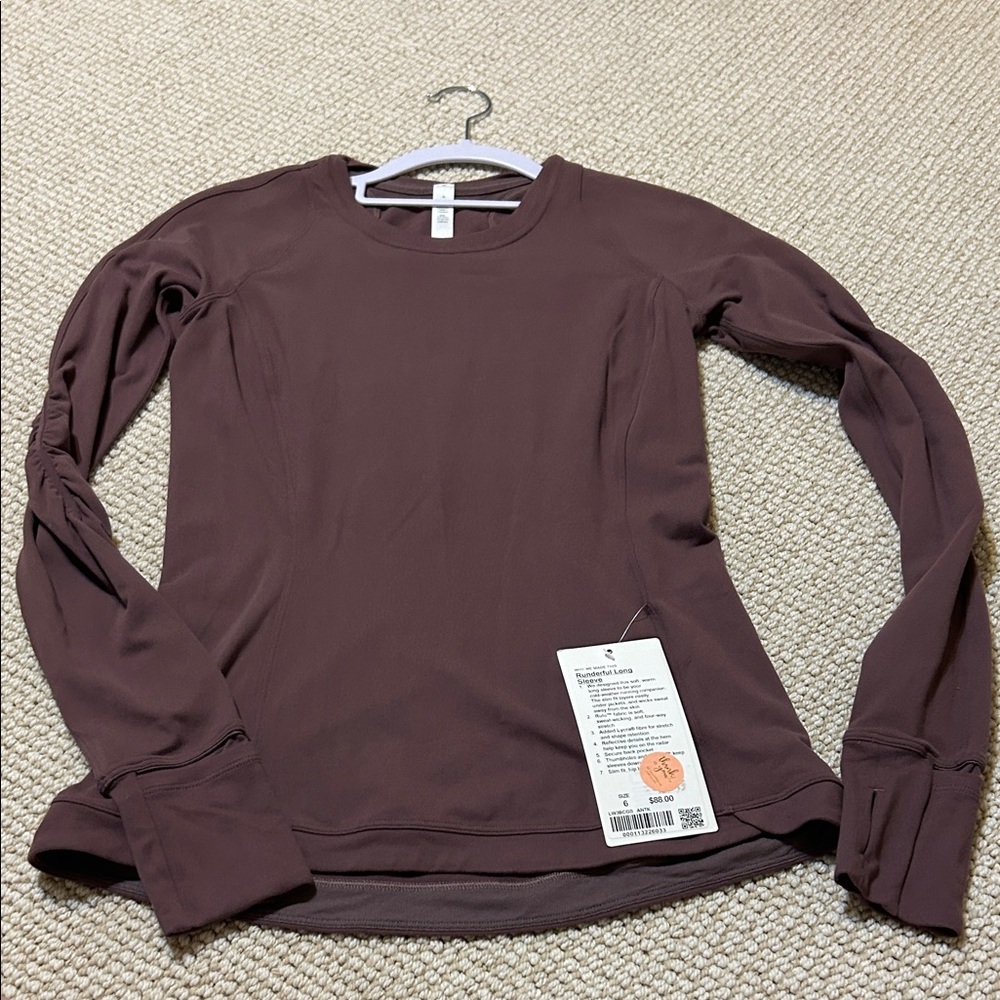 Lululemon Runderful along sleeve 6 NWT in Antique Bark